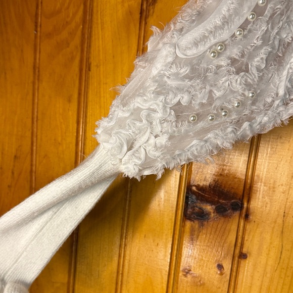 Sioni White Textured with Pearl Embellishments SleevedTurtleneck Sweater - Picture 5 of 6